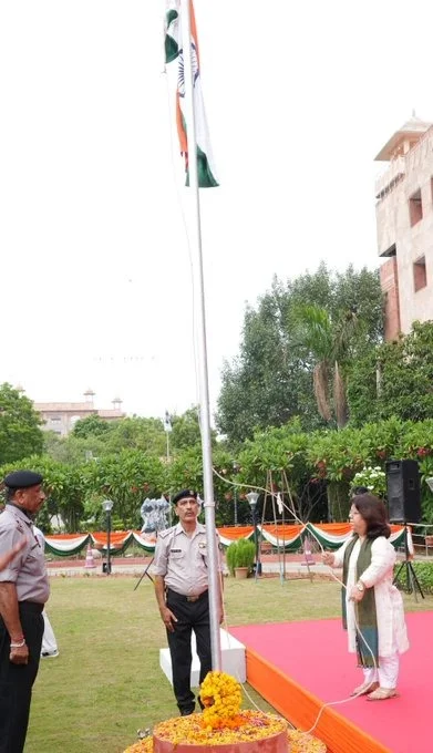 Arti Dogra IAS Height